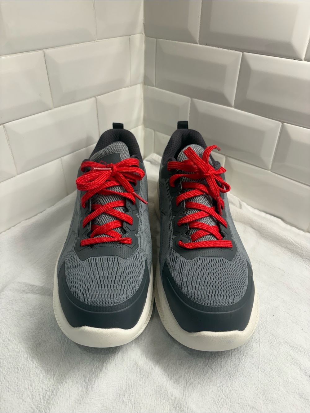 Wolverine Bolt Durashocks Knit Gray Work Shoes with Red Laces